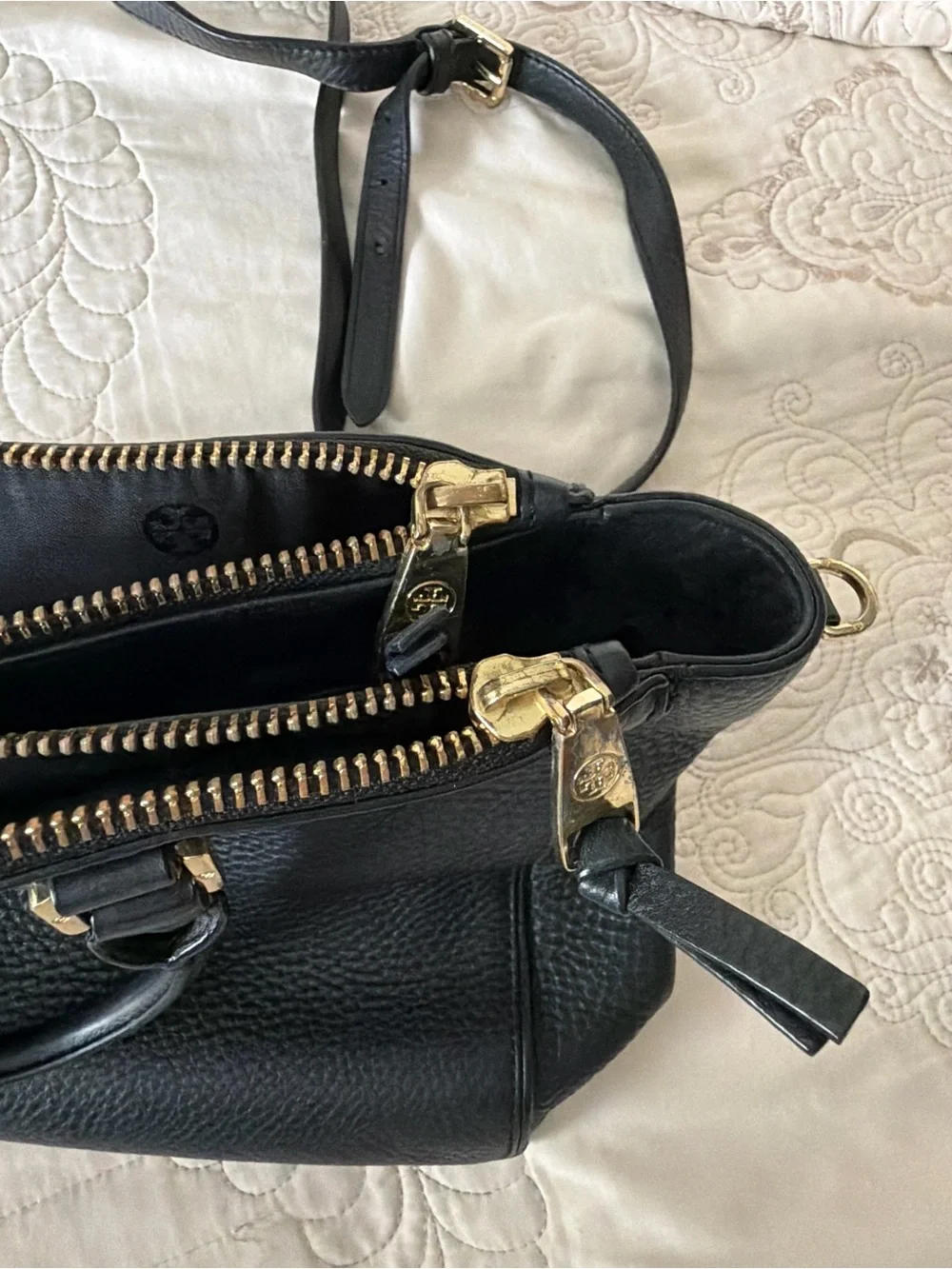 Tory Burch - Black Pebbled Leather Satchel with Gold Hardware - Picture 6 of 15
